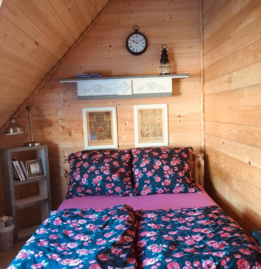 Behappy Woodhouse Villa Jastrzębia Góra Kültér fotó