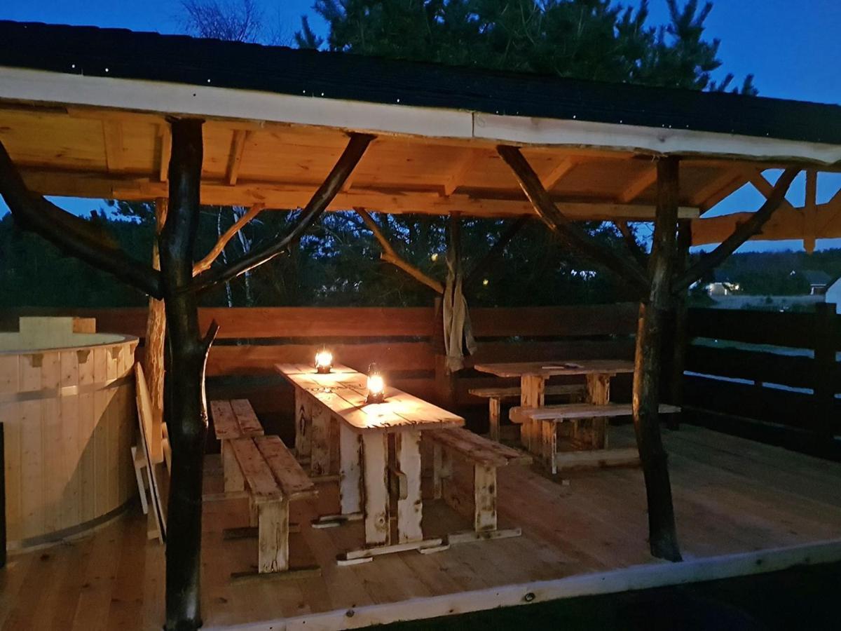 Behappy Woodhouse Villa Jastrzębia Góra Kültér fotó